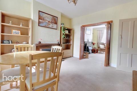 65 Como Street, Romford, RM7 7DT
