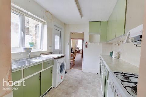 65 Como Street, Romford, RM7 7DT