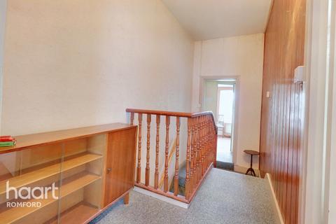 65 Como Street, Romford, RM7 7DT