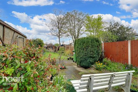 65 Como Street, Romford, RM7 7DT