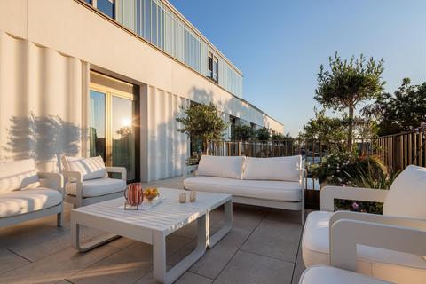 4 bedroom apartment for sale, Holland Park Gate, 261 Kensington High Street, London, W8 6NA