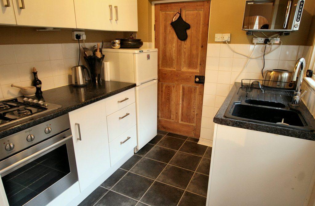 Pondcroft Road, Knebworth, SG3 2 bed semidetached house £1,400 pcm
