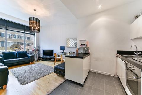 2 bedroom apartment for sale, Wallis House, Great west Road, Brentford, TW8