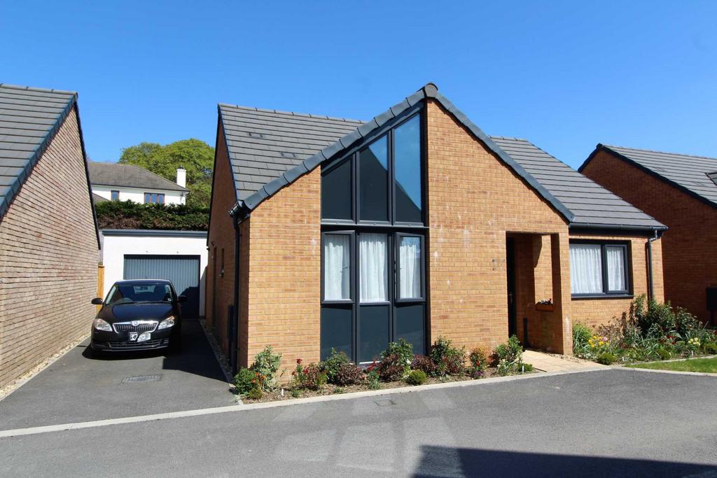 Callington 2 bed bungalow £340,000