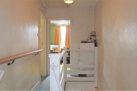 77 Longfellow Road, Worcester Park, KT4 8BE