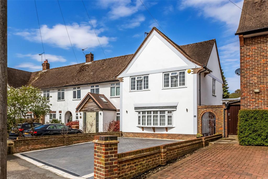 Duncan Road, Burgh Heath, Tadworth, Surrey, KT20 3 bed semidetached house for sale £625,000