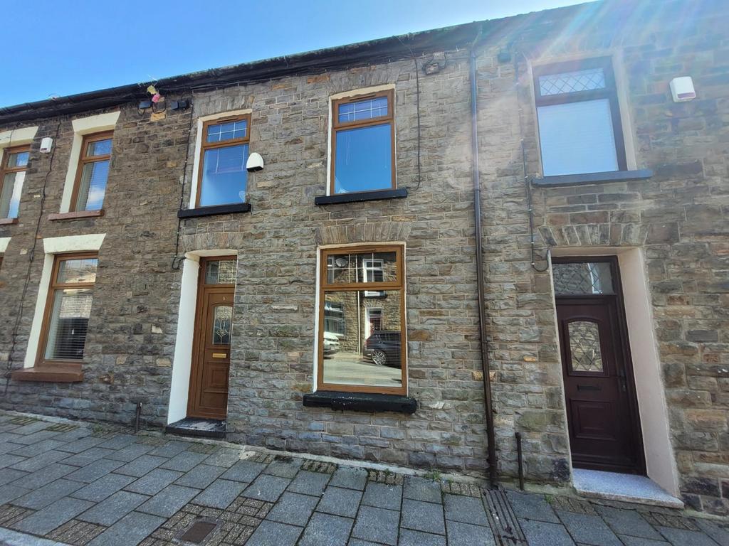 Windsor Street, Treorchy, Rhondda Cynon Taff. CF42 6DG 3 bed terraced