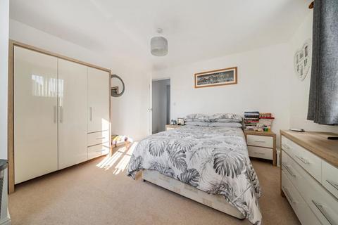 Flat 4, 1 Buttercup Close, Moreton-in-marsh, GL56 9PY