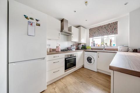 Flat 4, 1 Buttercup Close, Moreton-in-marsh, GL56 9PY