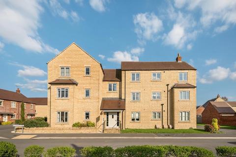 Flat 4, 1 Buttercup Close, Moreton-in-marsh, GL56 9PY