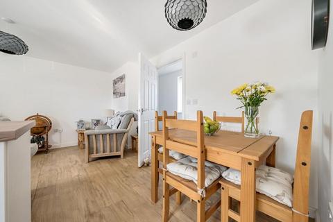 Flat 4, 1 Buttercup Close, Moreton-in-marsh, GL56 9PY