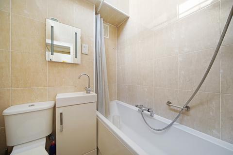 4 bedroom terraced house to rent, Anderton Close, London, SE5