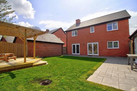 4 bedroom detached house for sale - Lewis Close, Ibstock, LE67