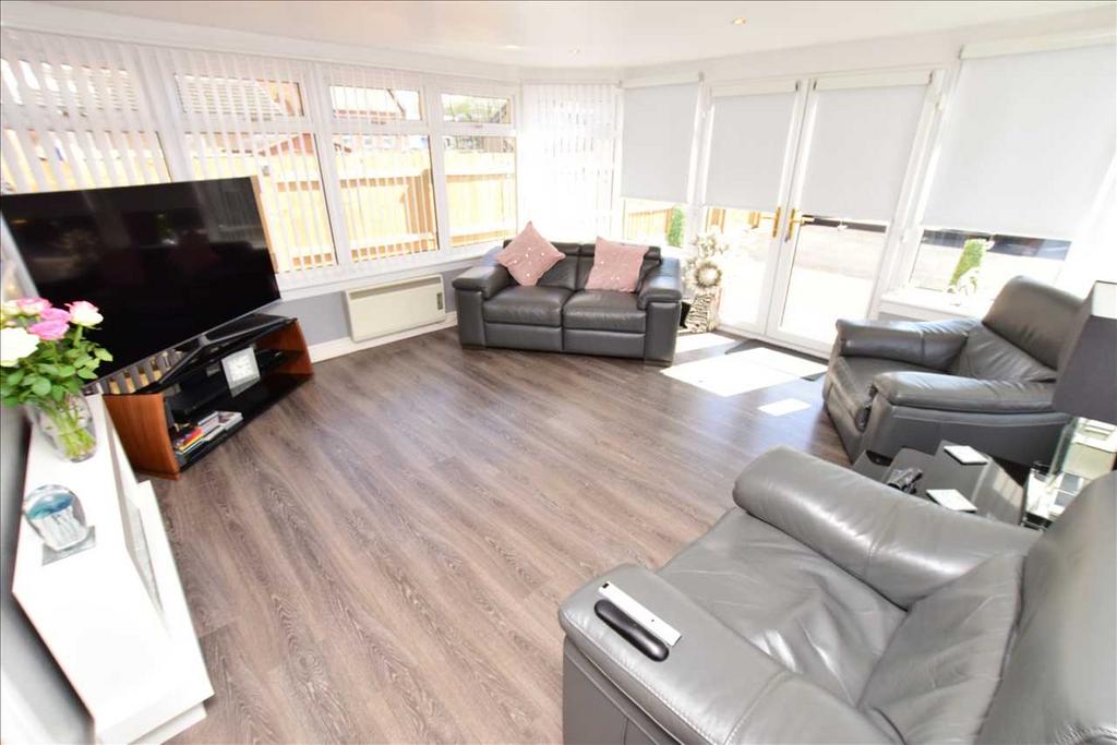 Netherton Road, Wishaw 3 bed semidetached house for sale £219,995