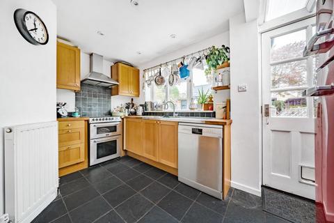 23 Gloucester Place, Witney, OX28 6LA