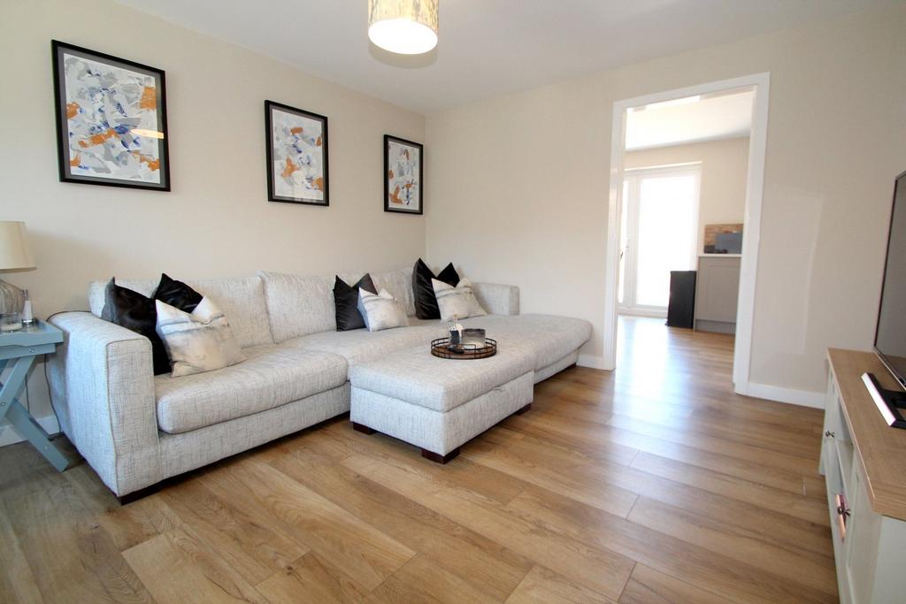 Augusta Park Way, Dinnington, NE13 3 bed semidetached house for sale