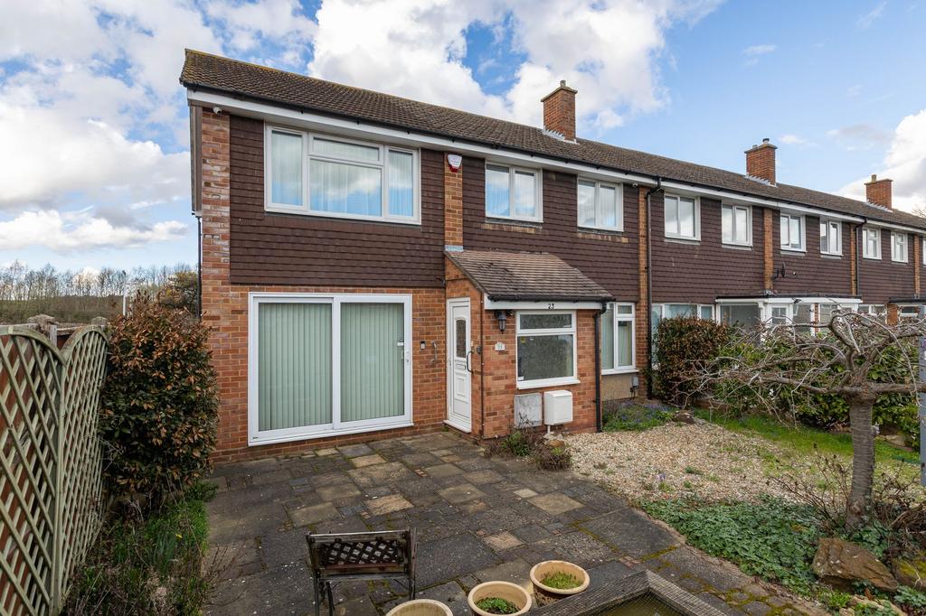 Shefford, Shefford SG17 4 bed end of terrace house for sale £350,000