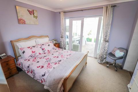 8 Dances Way, Hayling Island, PO11 0JP