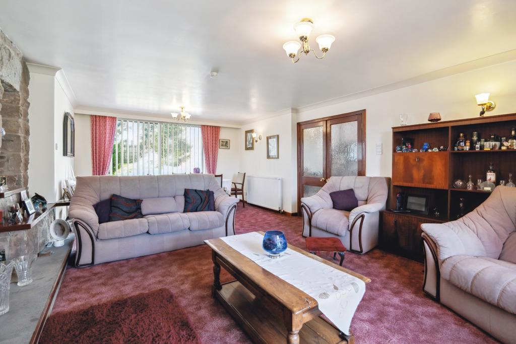 Lynedoch Road, Methven, Perthshire, PH1 3PN 5 bed detached house £305,000