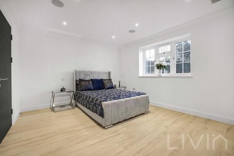 5 The Wend, Coulsdon, CR5 2AX
