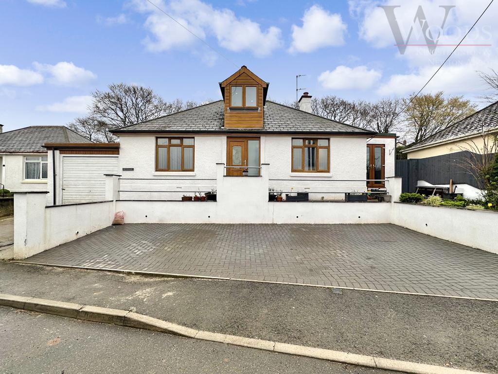 Kingsteignton, Newton Abbot 4 bed detached bungalow for sale £495,000
