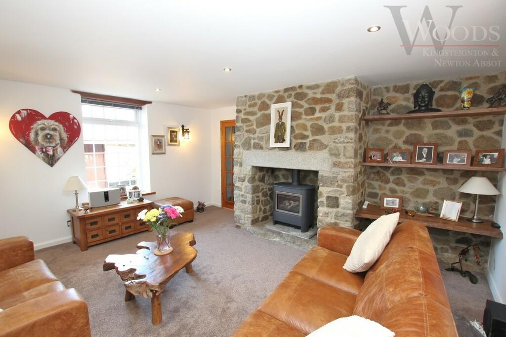 Owls Corner, Teigngrace, Newton Abbot 3 bed barn conversion £595,000