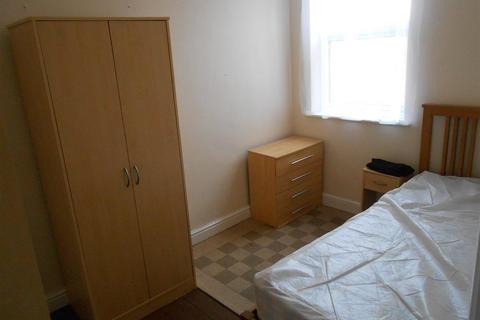 1 bedroom terraced house to rent, Newnham Road, Newark, NG24