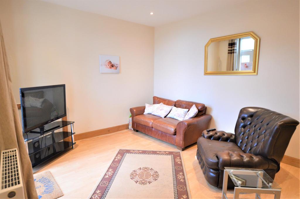 227 Glasgow Street, ARDROSSAN, KA22 8JU 1 bed flat £44,000