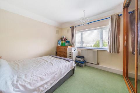 36 Chamberlain Crescent, West Wickham, BR4 0LL