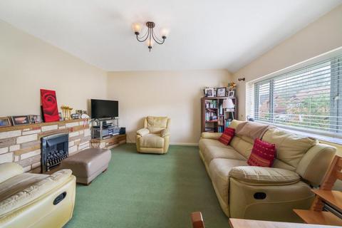 36 Chamberlain Crescent, West Wickham, BR4 0LL