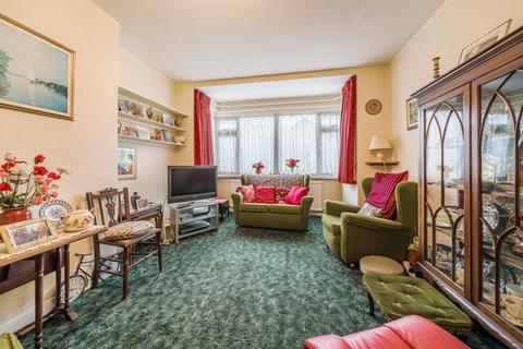 31 Lake Close, London, SW19 7EG