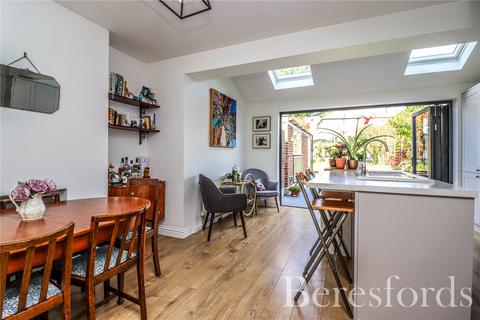 13 Atridge Chase, Billericay, CM12 0HR
