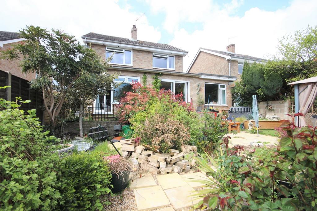West Way, Broadstone, Dorset, BH18 4 bed detached house for sale £500,000