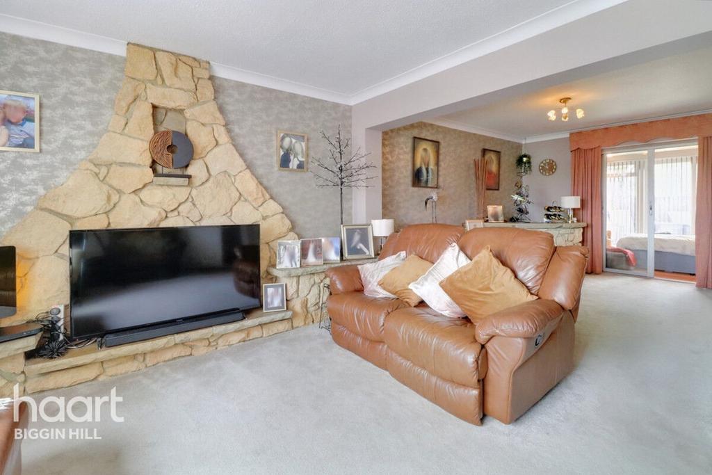 Mount Pleasant, Biggin Hill 4 bed detached house for sale £650,000