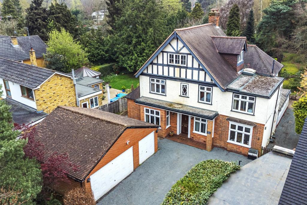 Dartnell Park Road, West Byfleet, KT14 6 bed detached house for sale