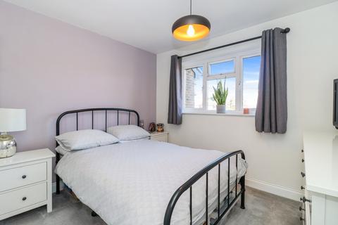64 Furtherfield, Abbots Langley, WD5 0PN