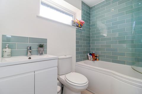 64 Furtherfield, Abbots Langley, WD5 0PN