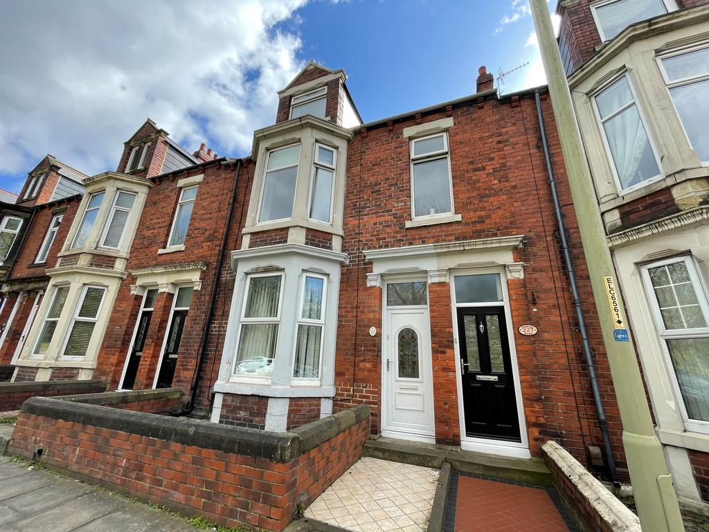 Stanhope Road, West Park, South Shields, Tyne & Wear, NE33 4RT 3 bed