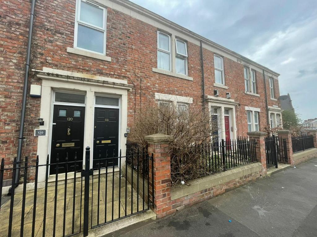 Rawling Road, Gateshead 3 bed flat £750 pcm (£173 pw)
