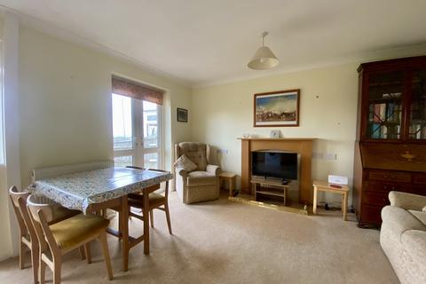 2 Fern Close, Eastbourne, BN23 8AQ