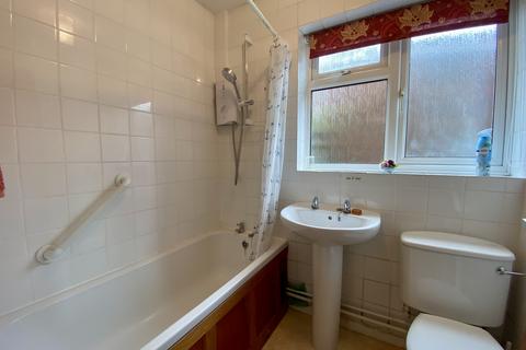 2 Fern Close, Eastbourne, BN23 8AQ