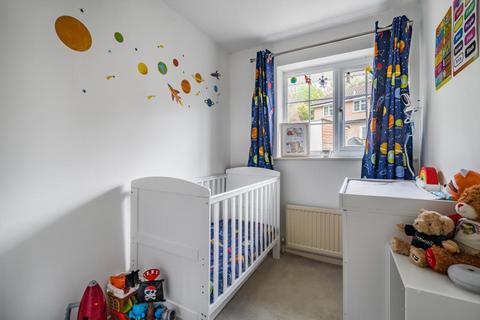 9 Avens Close, Swindon, SN2 2SN