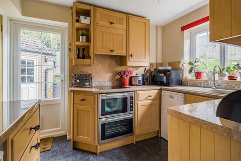 9 Avens Close, Swindon, SN2 2SN