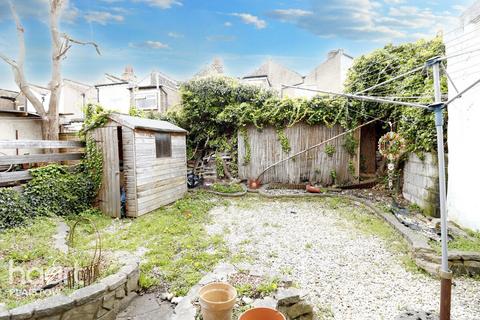 5 Garfield Road, London, E13 8EN