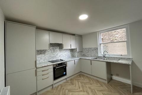 2 bedroom flat to rent, Mill Port, Hawick, TD9