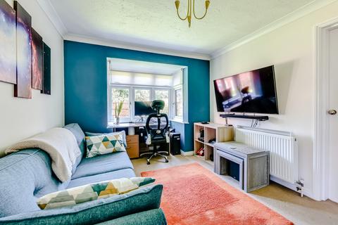 45 Caversham Avenue, Shoeburyness, Southend-on-sea, SS3 8TX