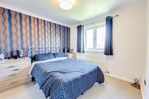 45 Caversham Avenue, Shoeburyness, Southend-on-sea, SS3 8TX