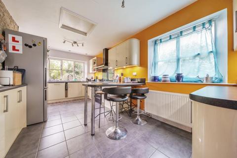 31 Gloucester Place, Witney, OX28 6LB