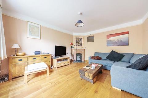 31 Gloucester Place, Witney, OX28 6LB