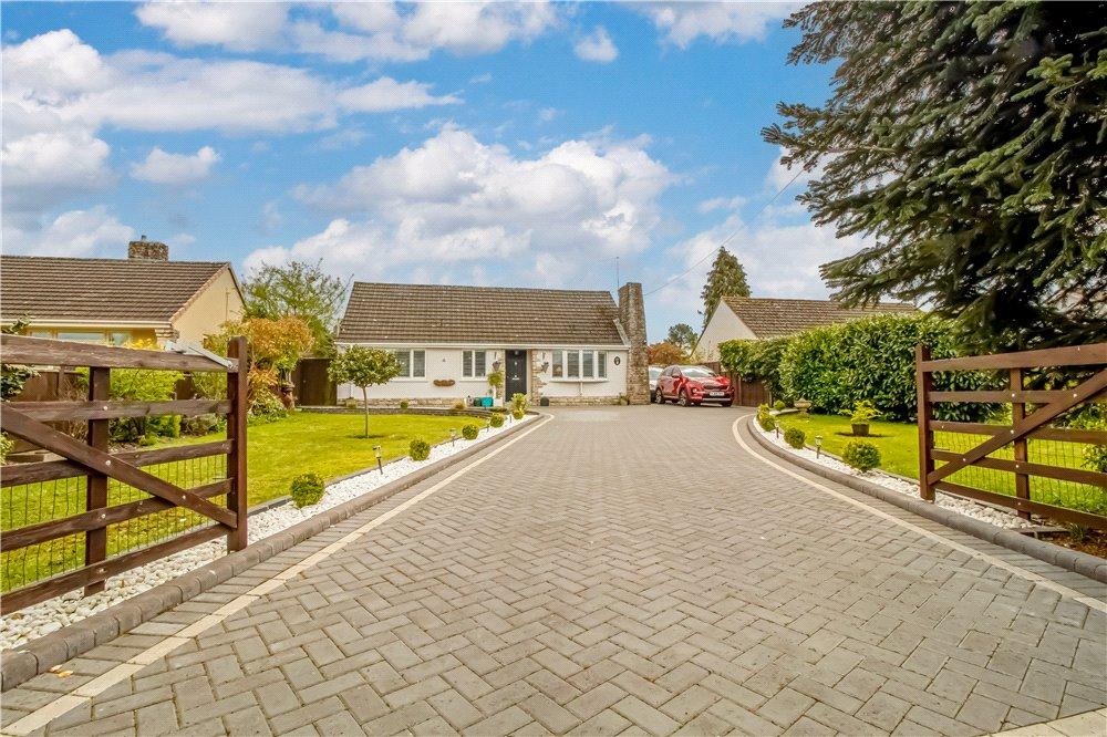St. Leonards, Ringwood, Dorset, BH24 3 bed detached bungalow for sale